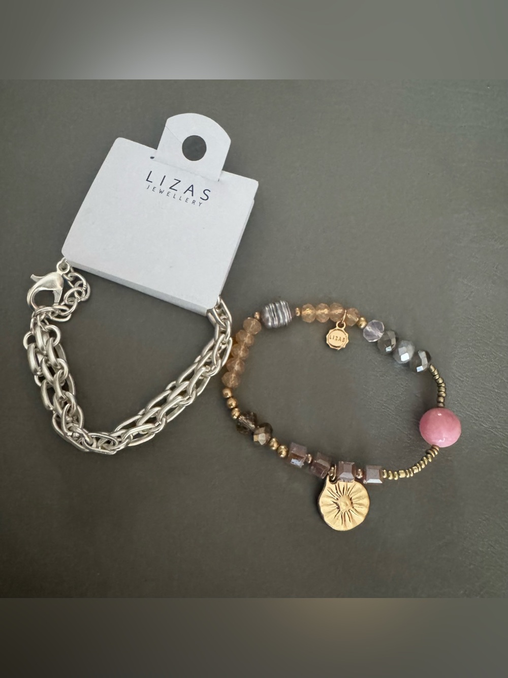 Set of 2 Lizas bracelets